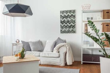 Small-Space Clutter Clean-Up Image